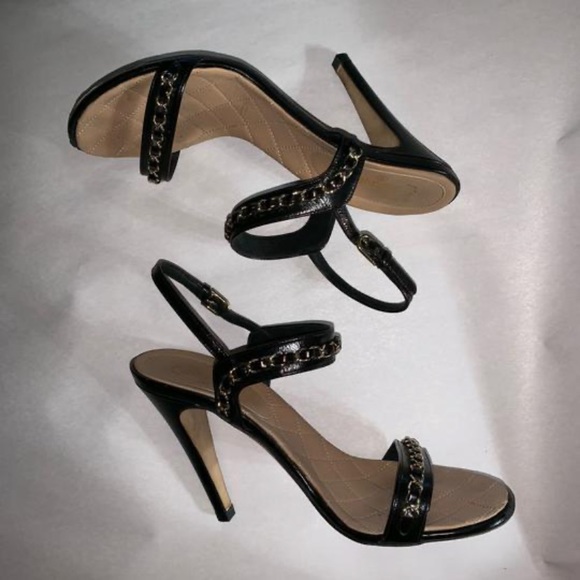 authentic CHANEL size 39.5 chainlink/leather $1250 - Picture 12 of 12